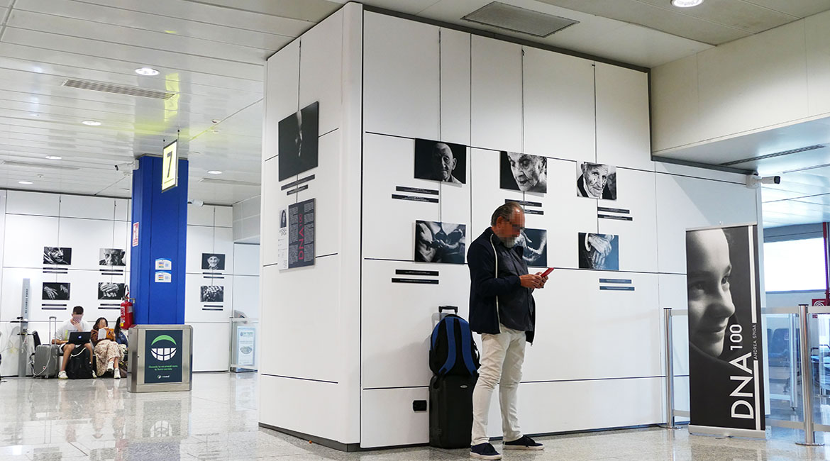 mostra DNA 100